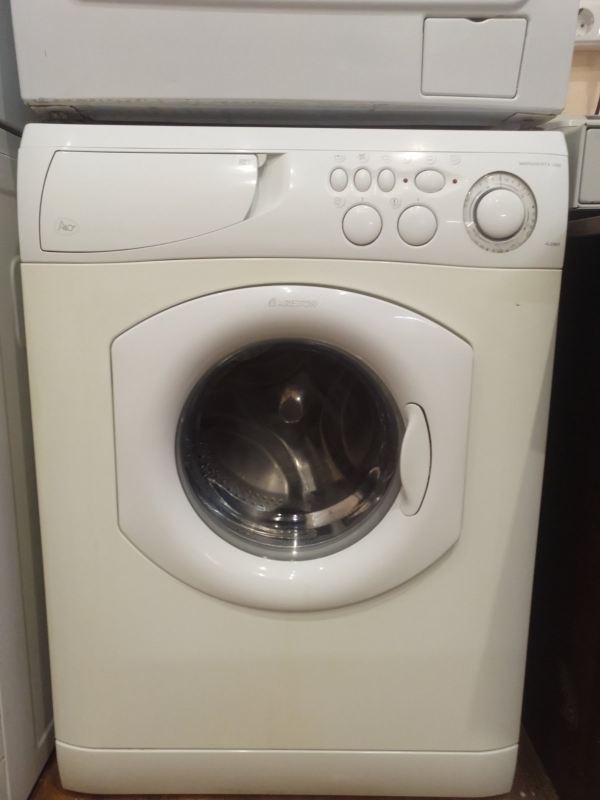 Стиральная машина Ariston ALS88X